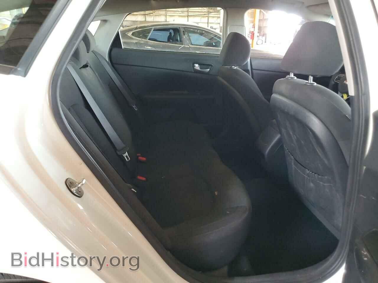 2018 KIA OPTIMA - VIN: KNAGT4L36J5200529 - Фото 10
