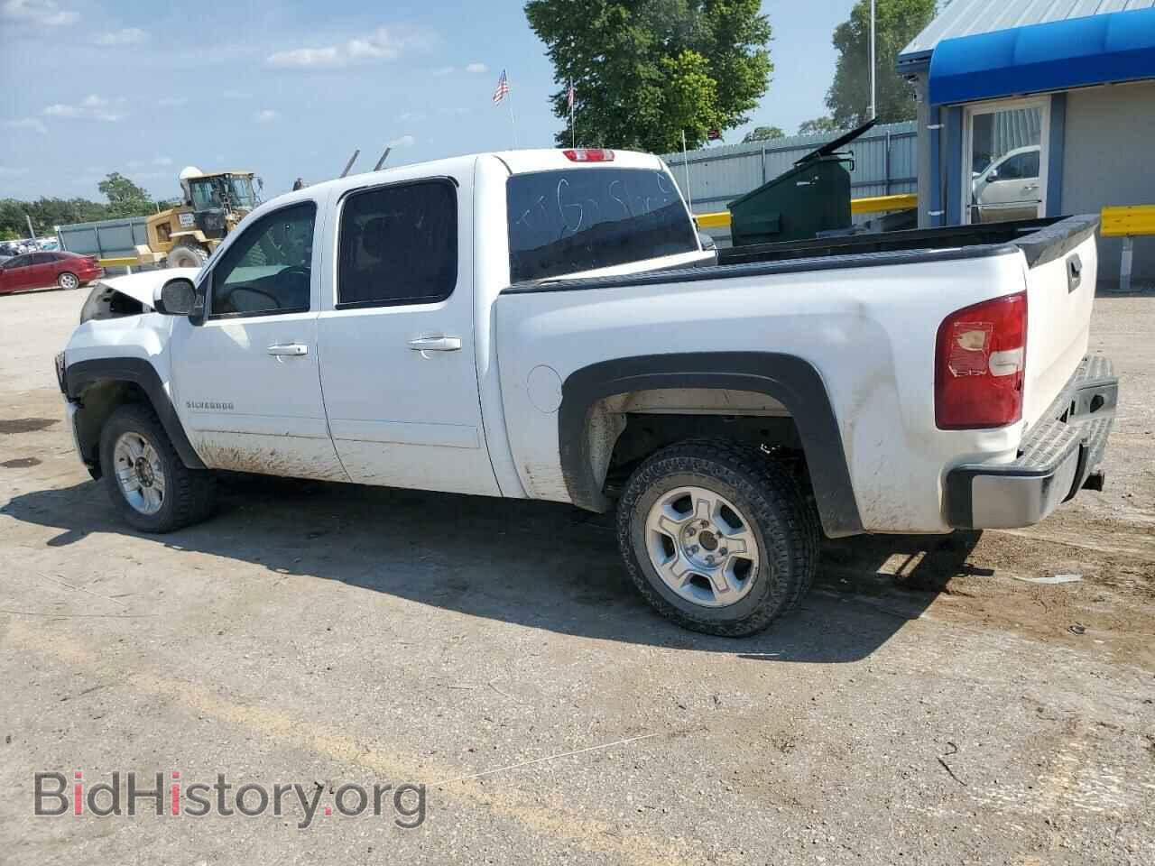 2011 CHEVROLET ALL Models - VIN: 3GCPKSE3XBG242204 - Фото 2