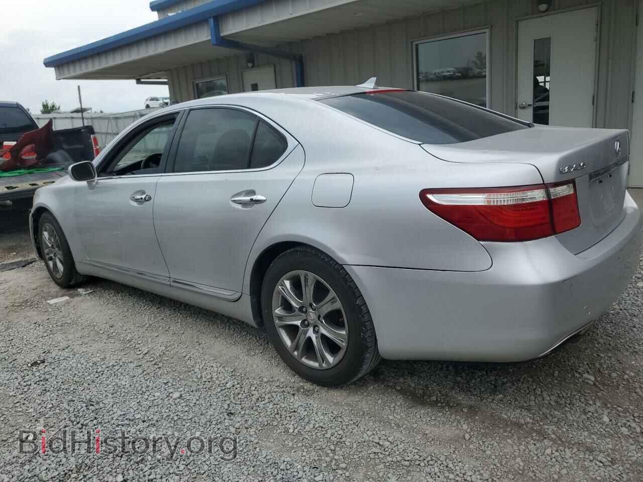 2007 LEXUS LS460 - VIN: JTHBL46F475025014 - Photo 2