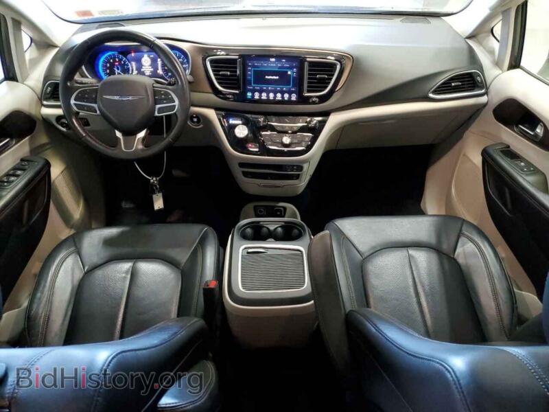 2019 Chrysler PACIFICA (VIN 2C4RC1EG3KR705345) — photo 8 of 13