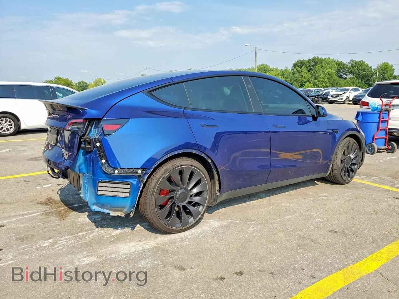 2023 TESLA MODEL Y - VIN: 7SAYGDEF2PF832716 - Photo 3