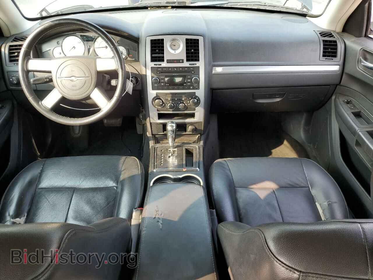 2010 CHRYSLER 300 - VIN: 2C3CA5CV5AH212831 - Фото 8