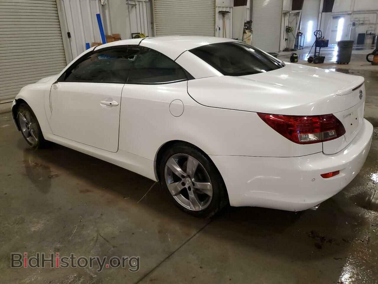 2010 LEXUS IS - VIN: JTHFE2C26A2502469 - Photo 2
