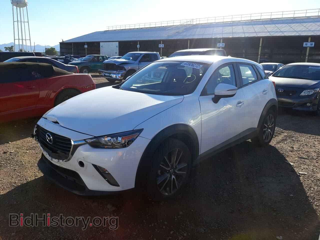 2017 MAZDA CX-3 - VIN: JM1DKFC73H0166449 - Фото 2
