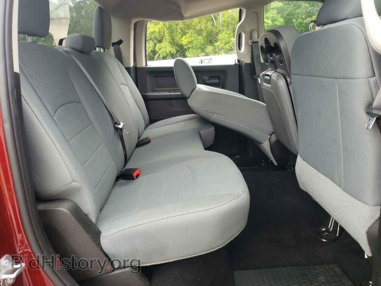 2018 RAM All Models - VIN: 3C6UR5CL6JG381822 - Photo 10