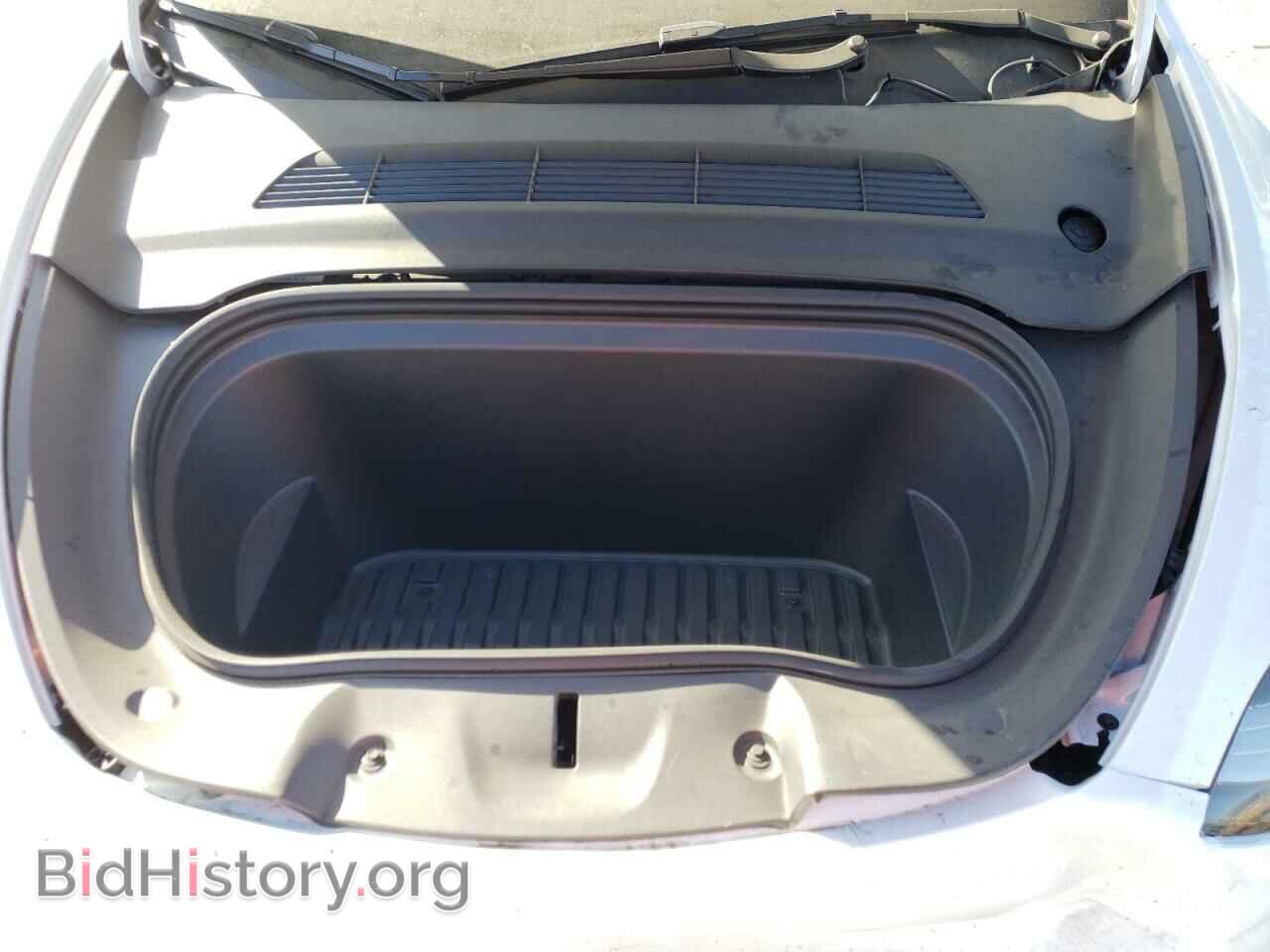 2022 TESLA MODEL Y - VIN: 7SAYGDEE9NF571833 - Фото 11