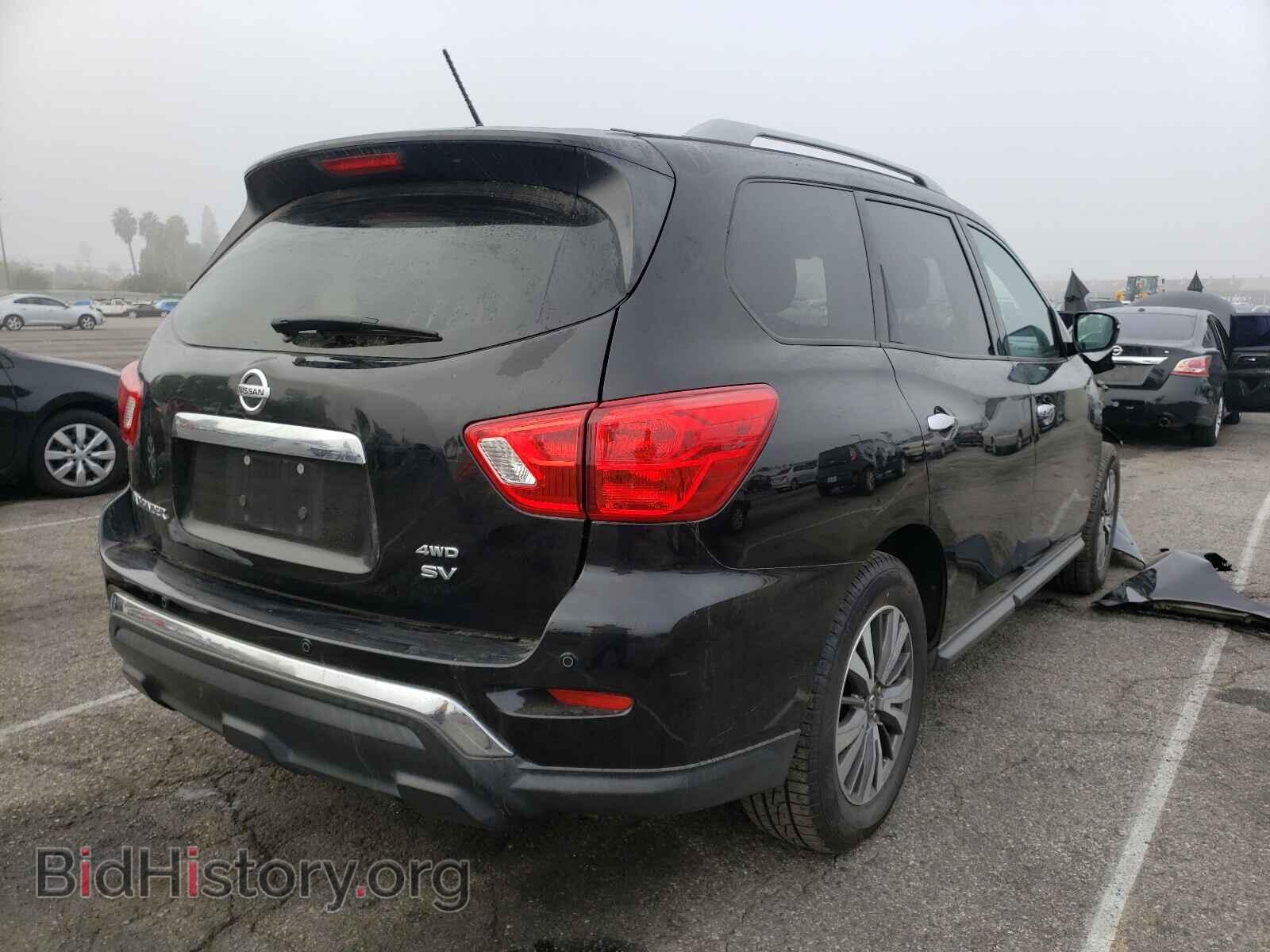 2017 NISSAN PATHFINDER - VIN: 5N1DR2MM2HC656593 - Фото 4