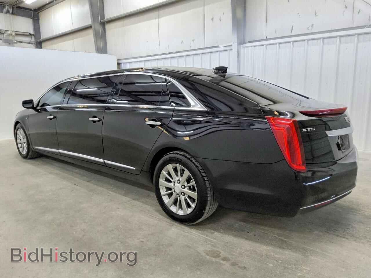 2016 CADILLAC XTS - VIN: 2GEXG6U37G9550210 - Photo 2