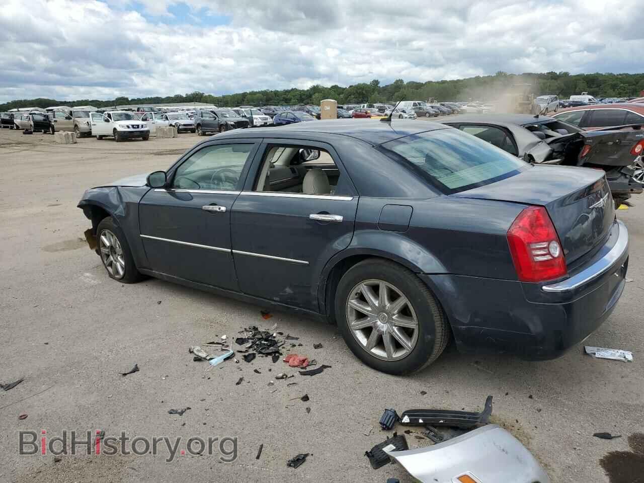 2008 CHRYSLER 300 - VIN: 2C3KA33GX8H183113 - Фото 2
