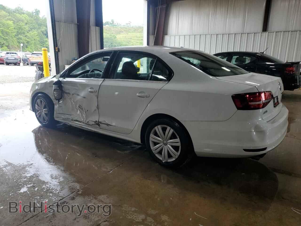 2017 VOLKSWAGEN JETTA - VIN: 3VW2B7AJXHM380196 - Фото 2