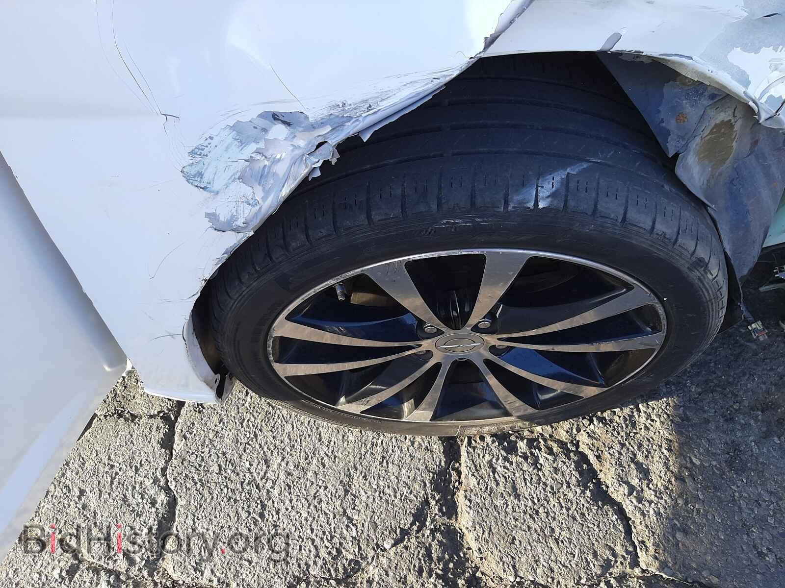 2012 CHRYSLER 200 - VIN: 1C3CCBBG7CN267898 - Фото 9