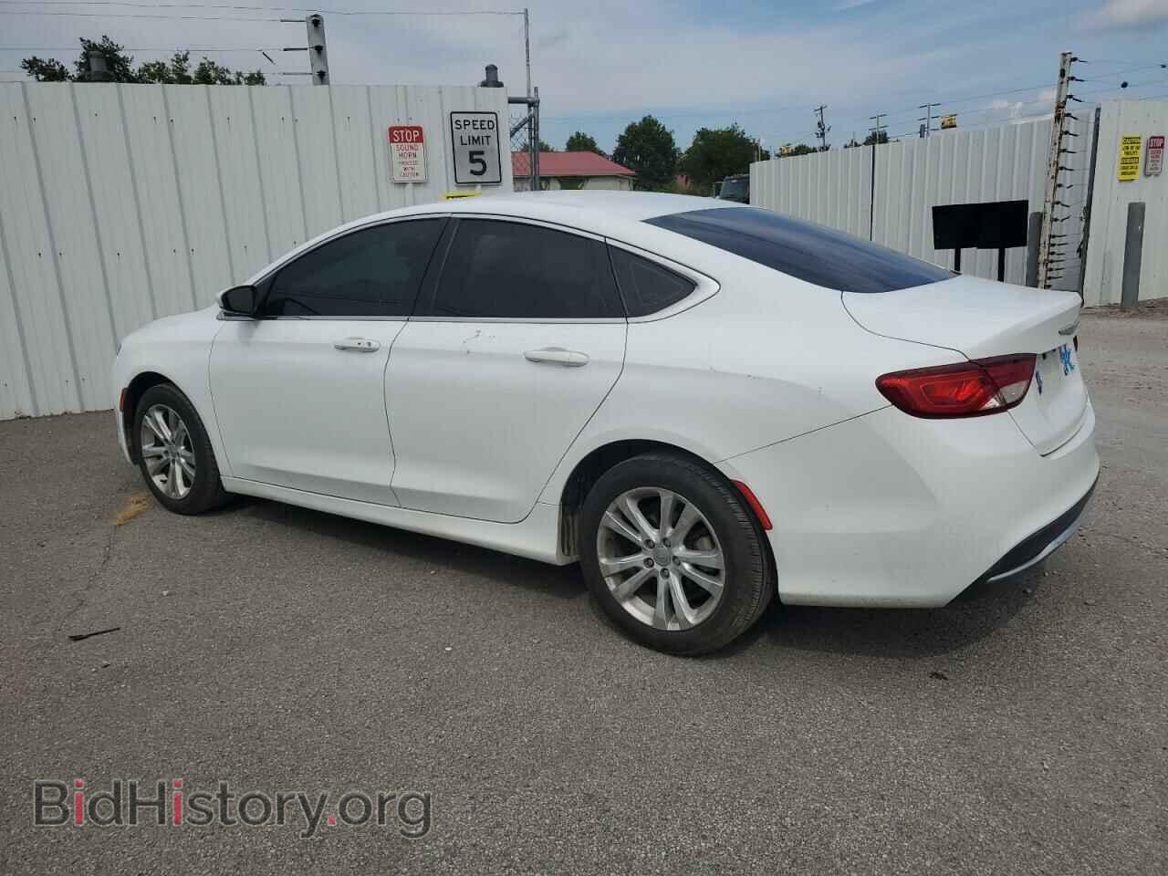 2016 CHRYSLER 200 - VIN: 1C3CCCAB7GN159105 - Фото 2