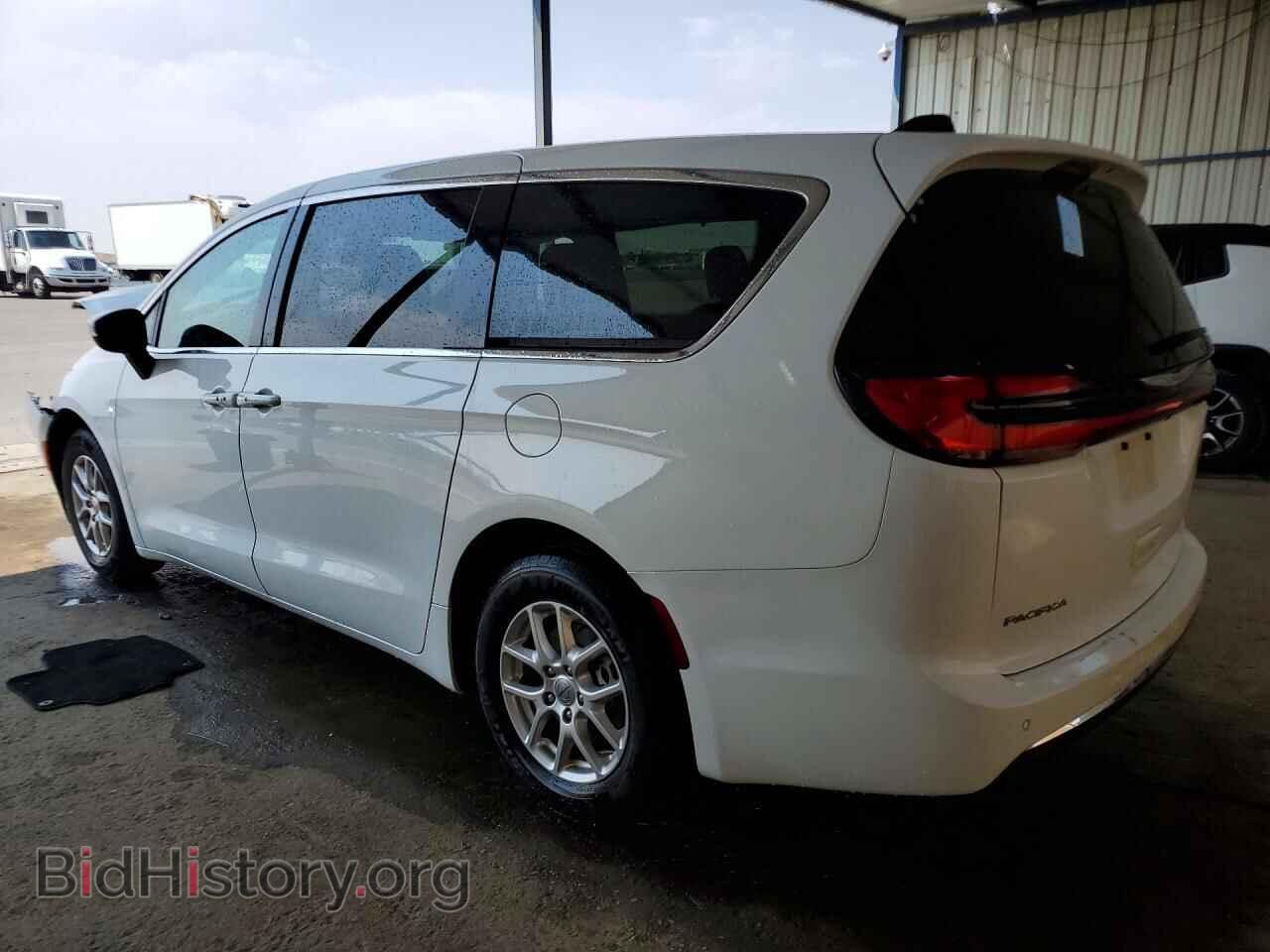 2023 CHRYSLER PACIFICA - VIN: 2C4RC1BG0PR587282 - Photo 2