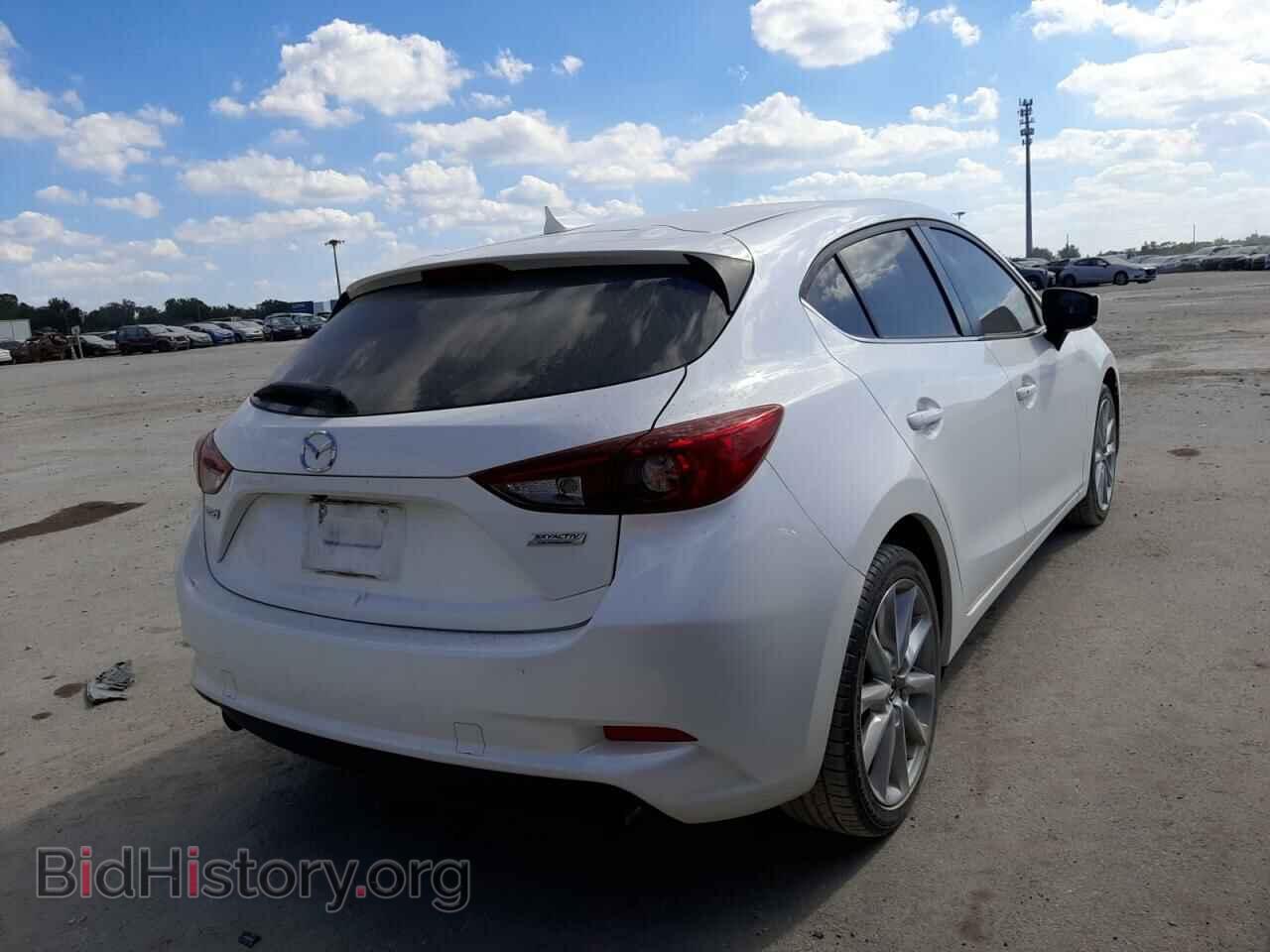 2017 MAZDA 3 - VIN: JM1BN1M36H1133064 - Фото 4