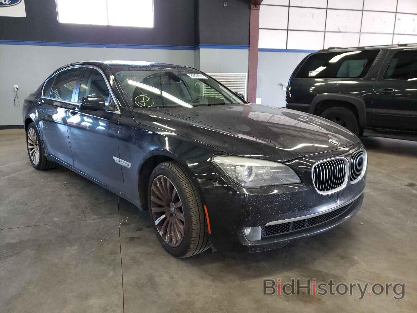 Photo WBAKC8C51BC432424 - BMW 7 SERIES 2011