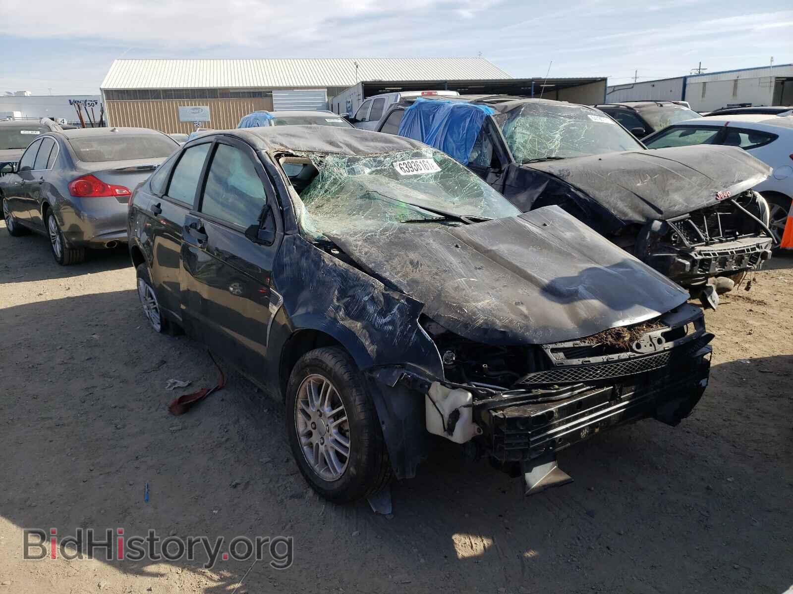 Photo 1FAHP35NX8W110976 - FORD FOCUS 2008