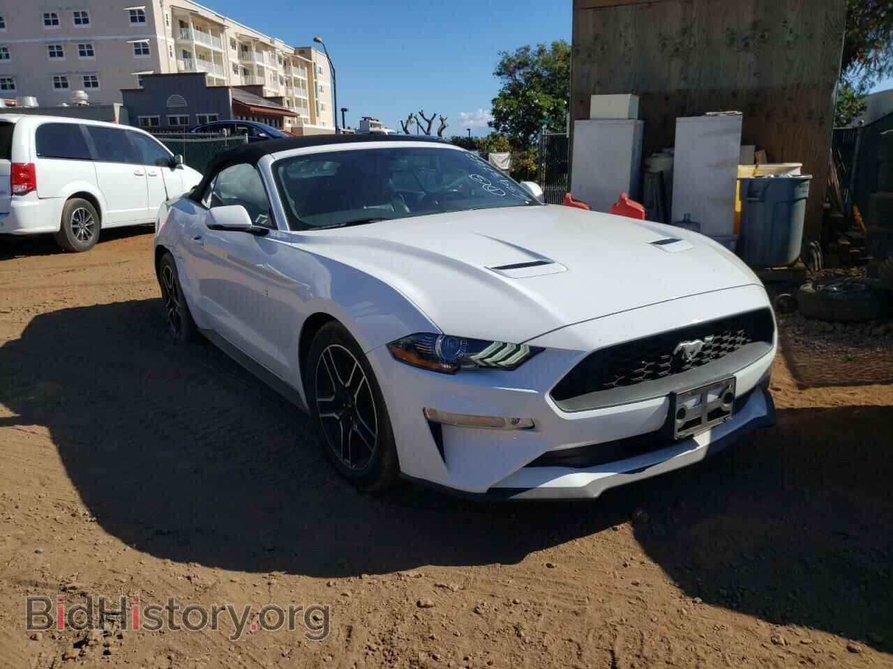 Photo 1FATP8UH4L5112174 - FORD MUSTANG 2020