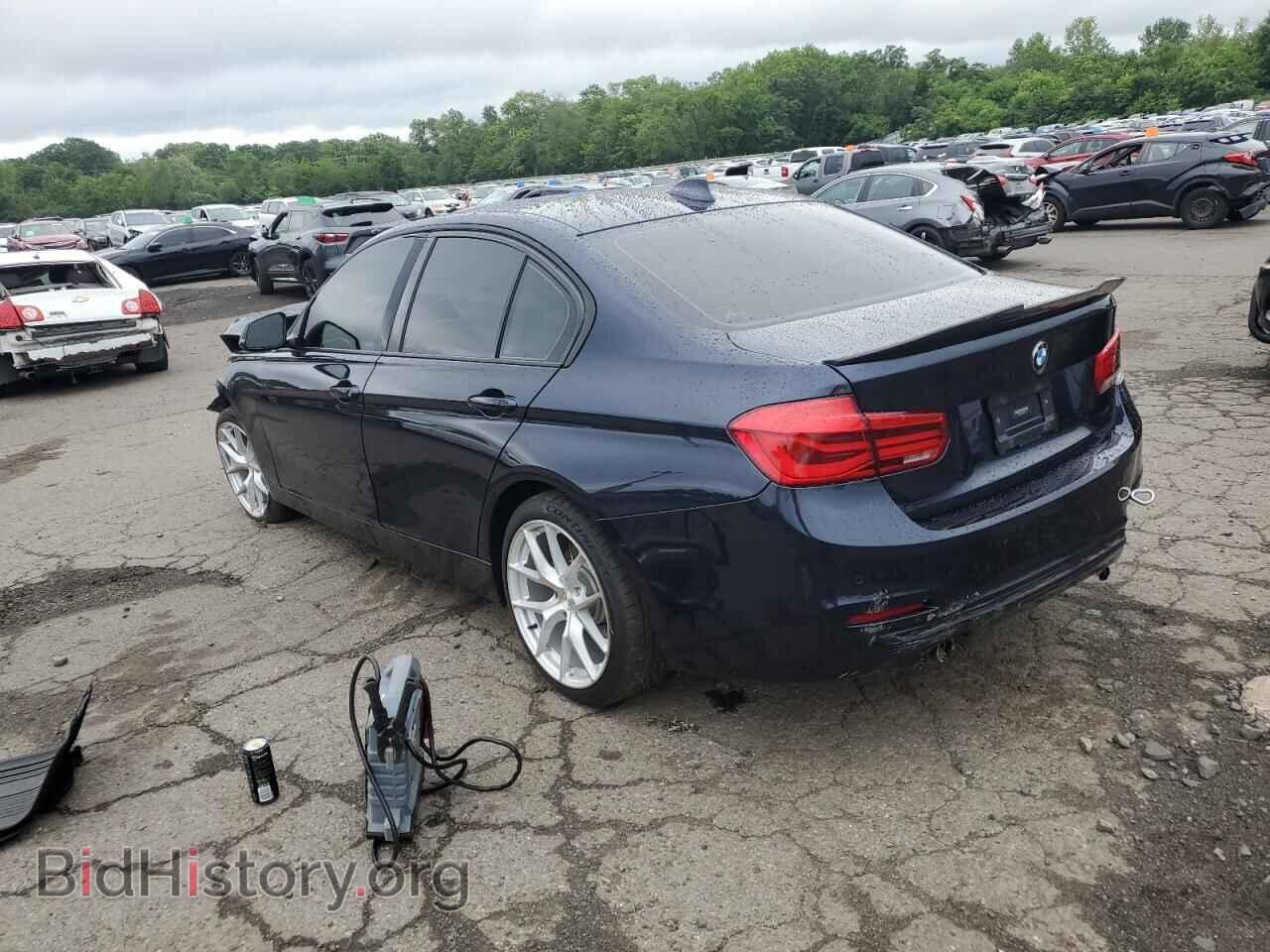 2017 BMW 3 SERIES - VIN: WBA8D9C33HA011952 - Фото 2