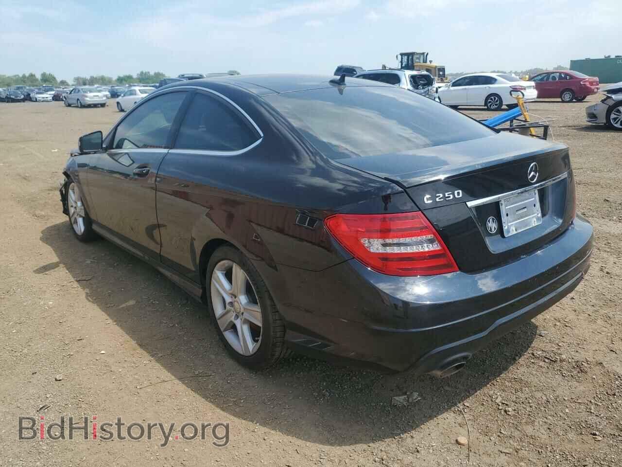 2013 MERCEDES-BENZ C-CLASS - VIN: WDDGJ4HB7DF973202 - Фото 2