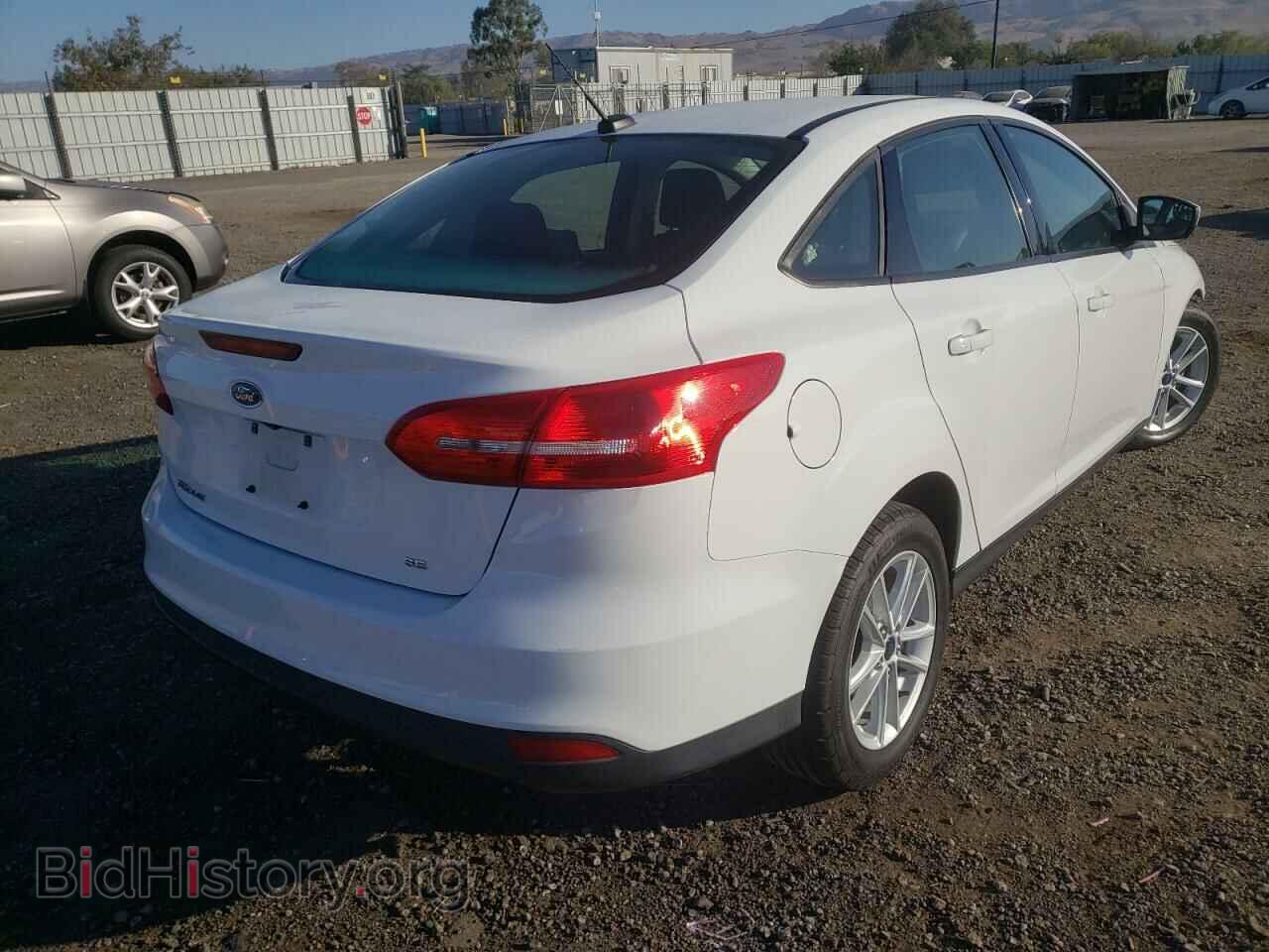 2018 FORD FOCUS - VIN: 1FADP3F27JL250655 - Фото 4