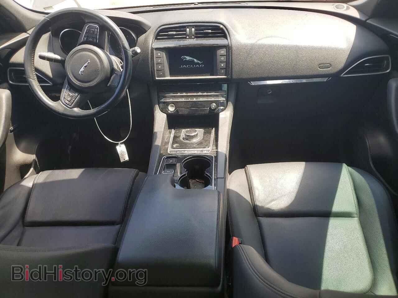 2017 JAGUAR F-PACE - VIN: SADCJ2BV4HA057147 - Фото 8
