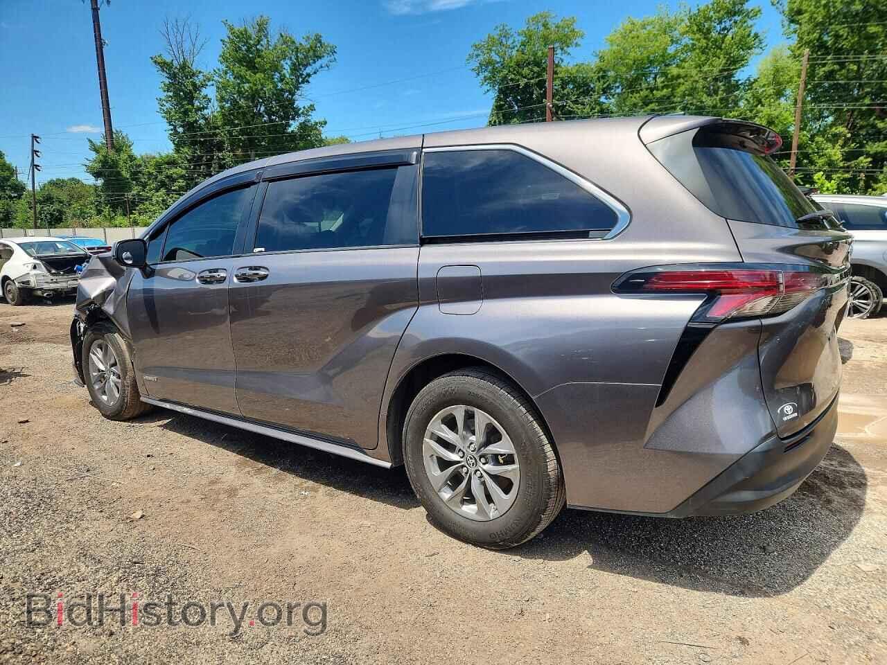 2021 TOYOTA SIENNA - VIN: 5TDKRKEC3MS048043 - Photo 2