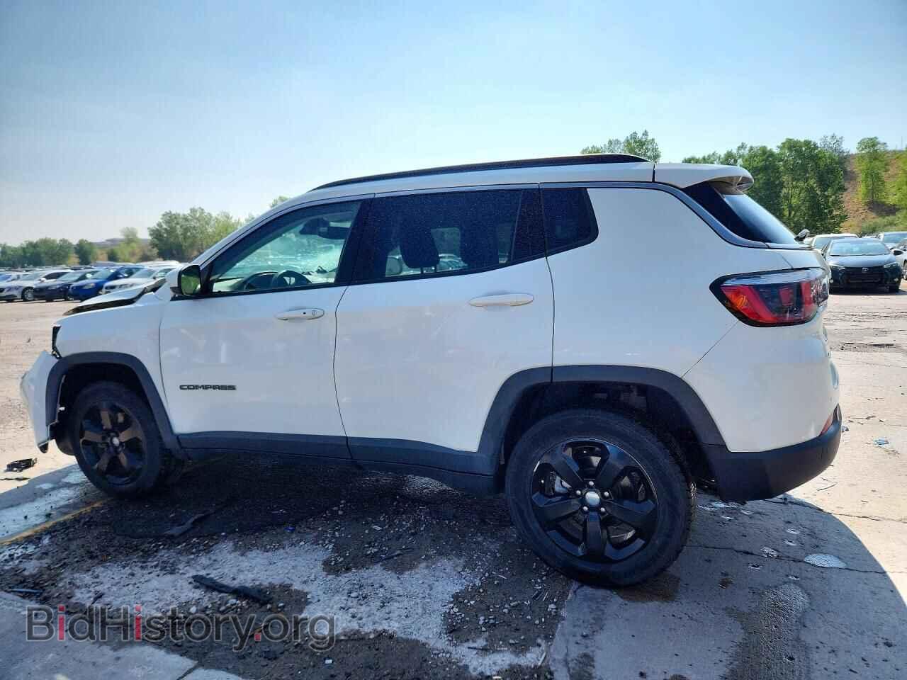 2018 JEEP COMPASS - VIN: 3C4NJDBB5JT333100 - Photo 2