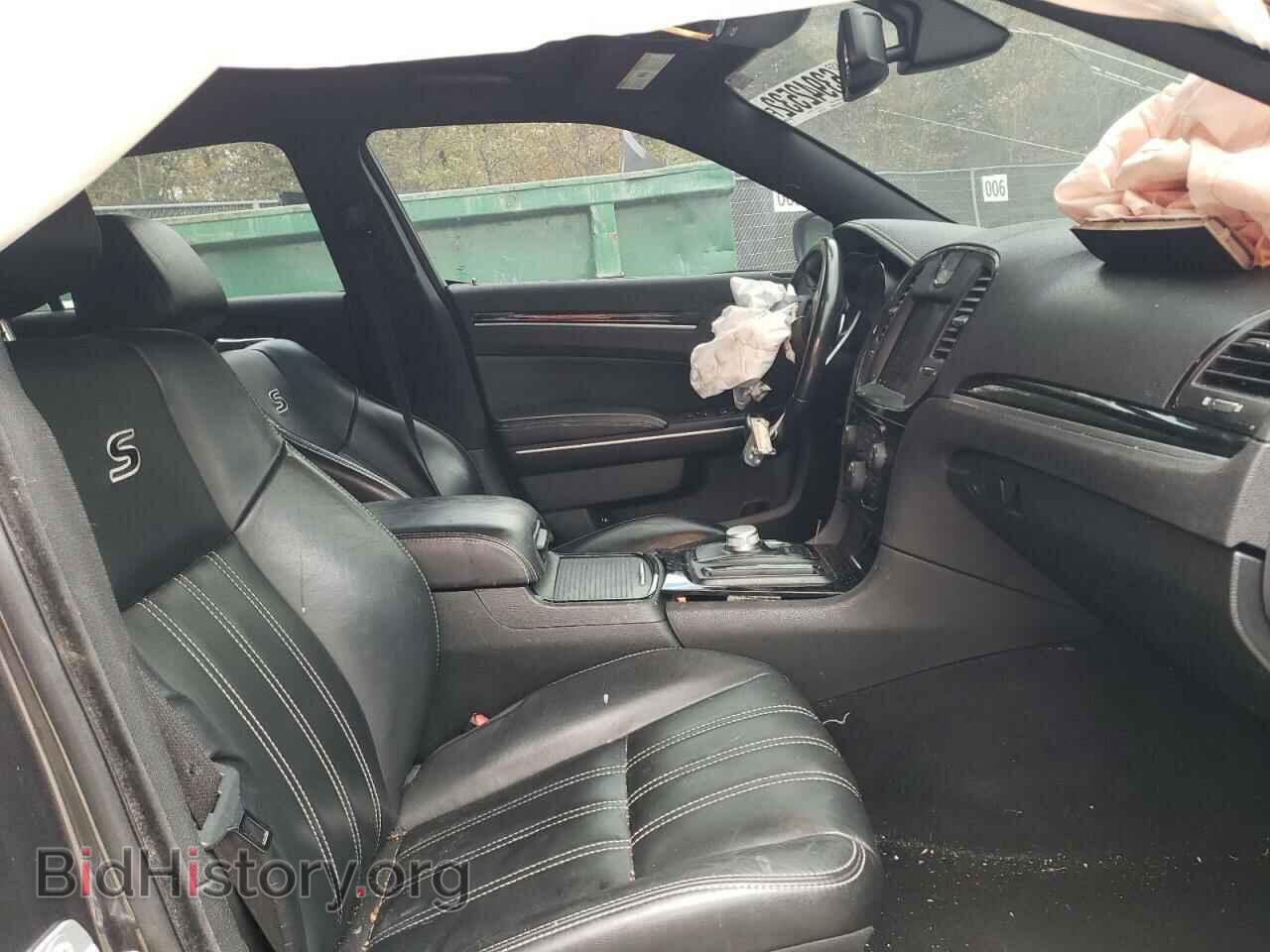 2019 CHRYSLER 300 - VIN: 2C3CCABG3KH609364 - Фото 5