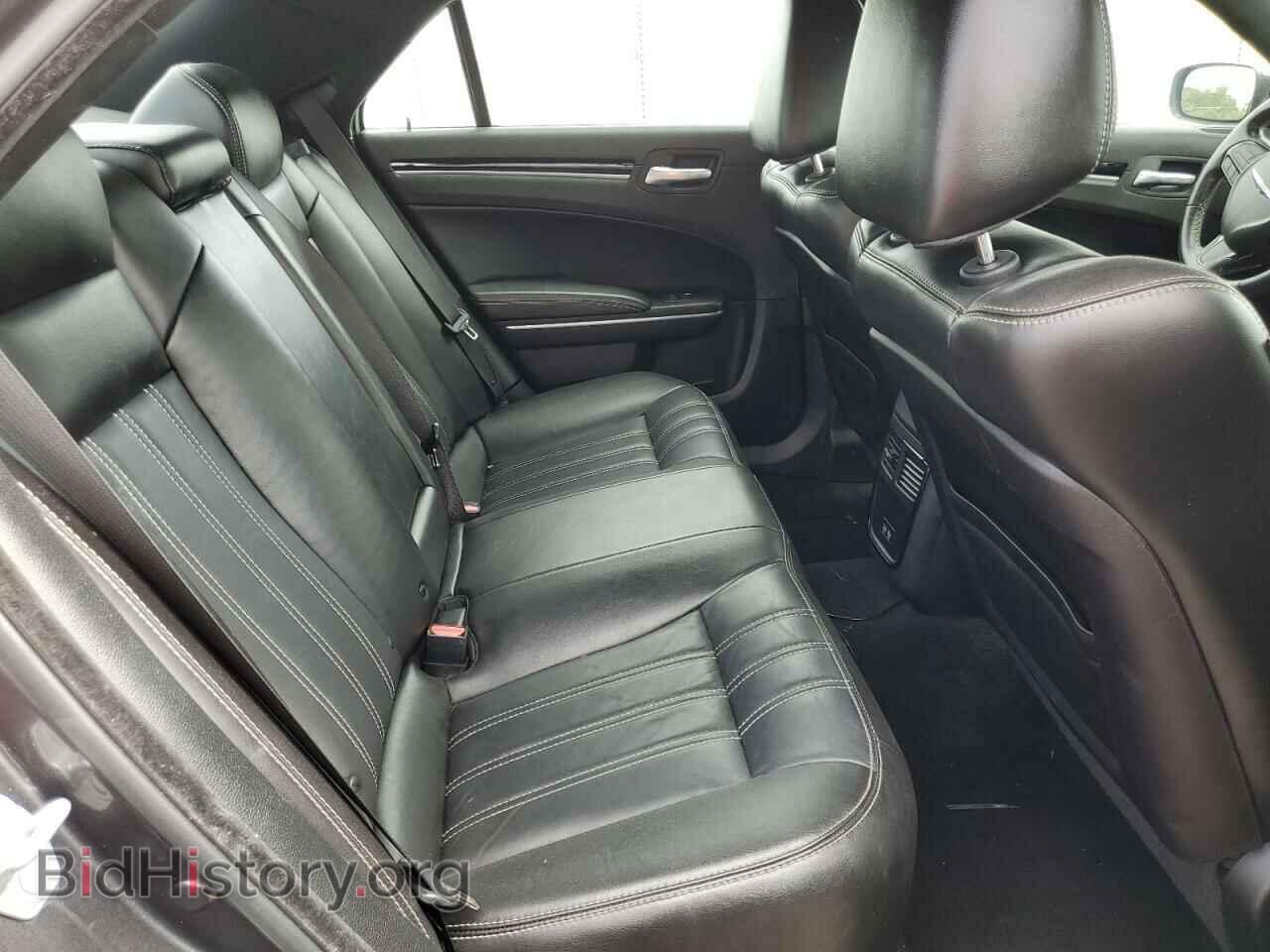 2019 CHRYSLER 300 - VIN: 2C3CCABG3KH689426 - Фото 6