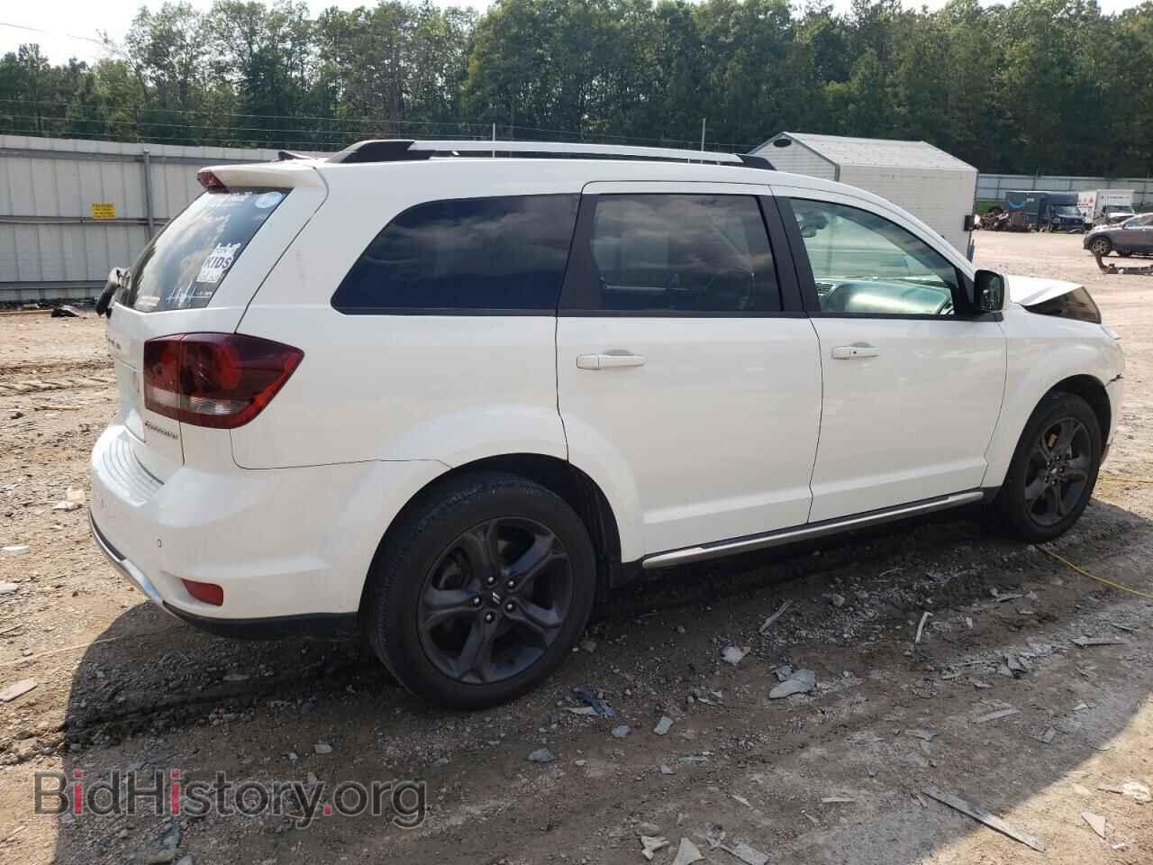 2020 DODGE JOURNEY - VIN: 3C4PDCGB0LT212710 - Фото 3