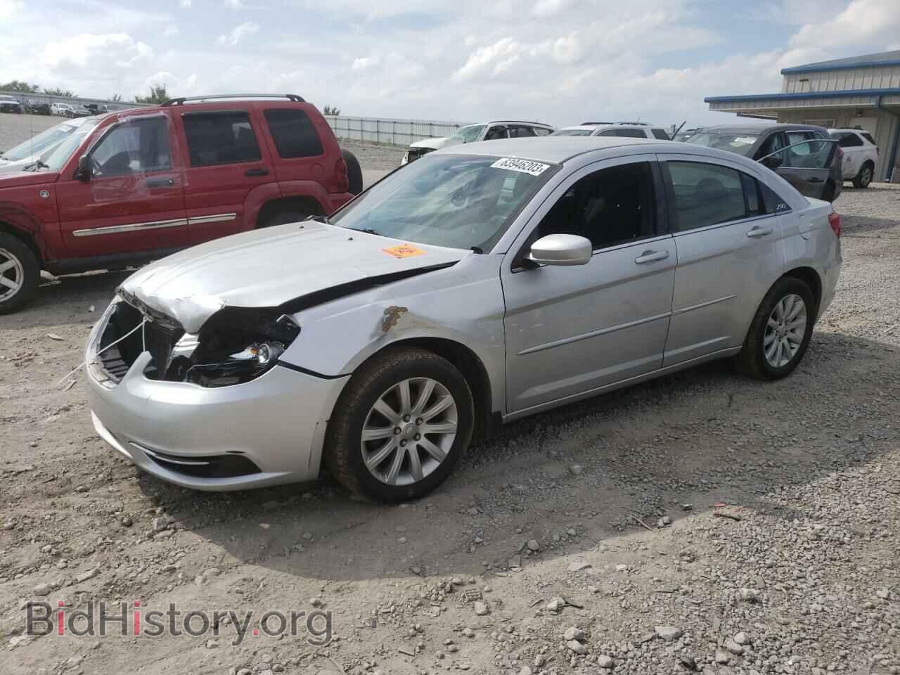Photo 1C3BC1FG9BN552441 - CHRYSLER 200 2011