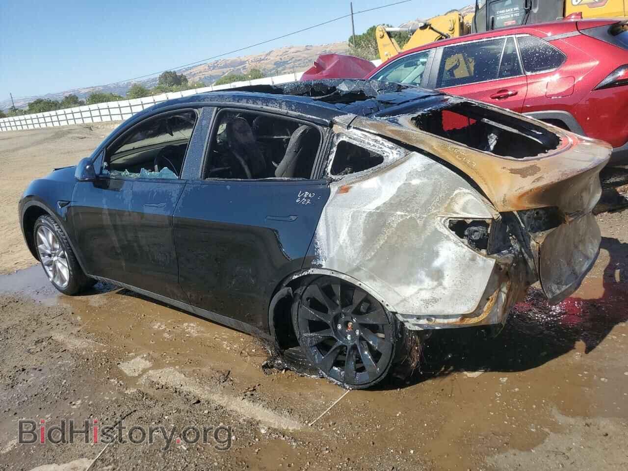 2023 TESLA MODEL Y - VIN: 7SAYGDEE7PF627643 - Фото 2