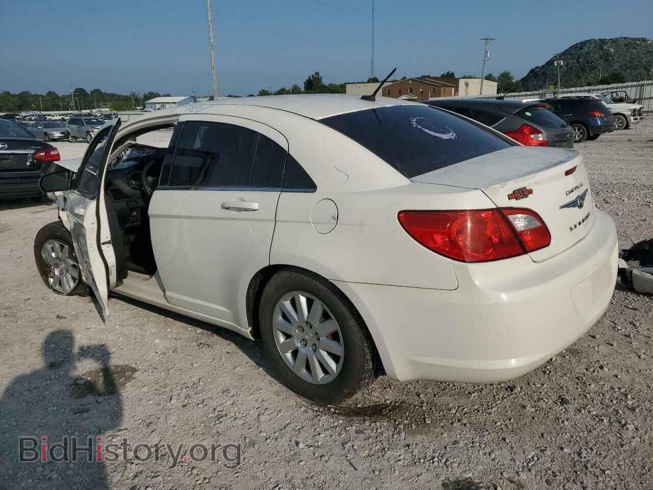 2010 CHRYSLER SEBRING - VIN: 1C3CC4FB3AN123675 - Фото 2