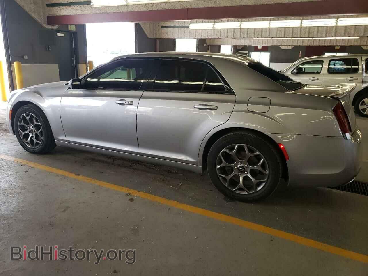 2017 CHRYSLER 300 - VIN: 2C3CCAGG3HH560345 - Фото 2
