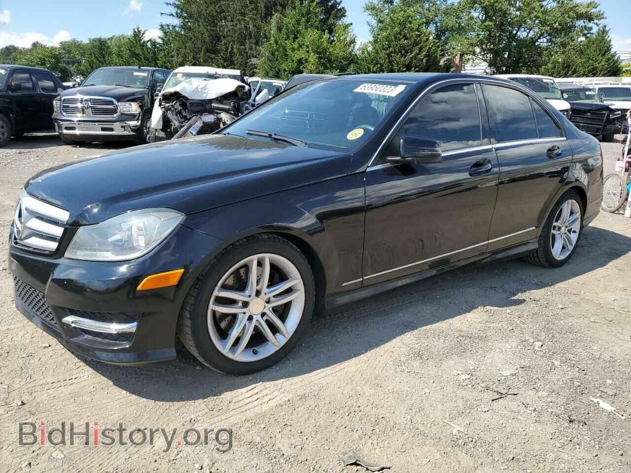 Photo WDDGF8AB0DR283146 - MERCEDES-BENZ C-CLASS 2013
