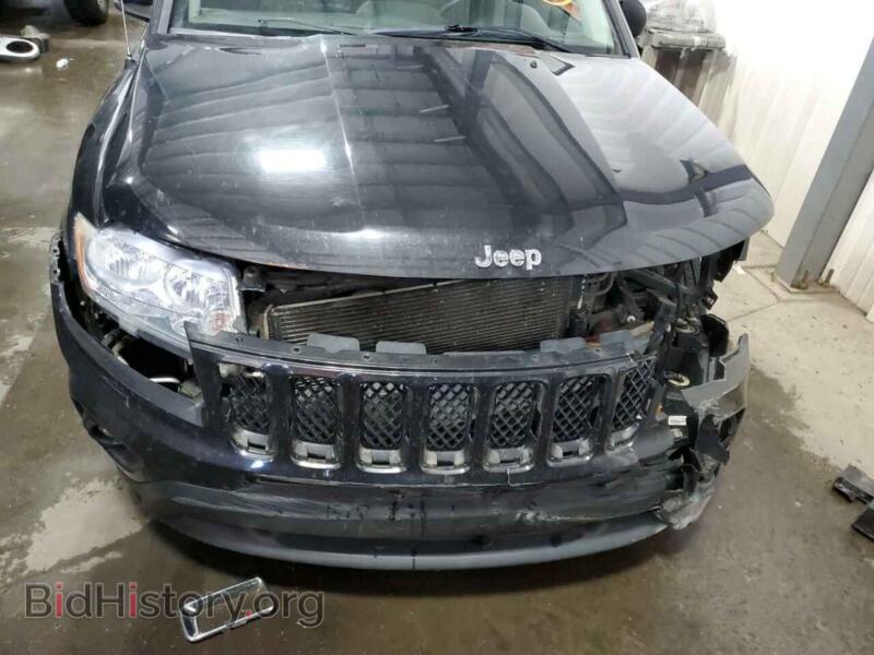 2011 Jeep COMPASS (VIN 1J4NT1FB5BD213950) — фото 9 из 10