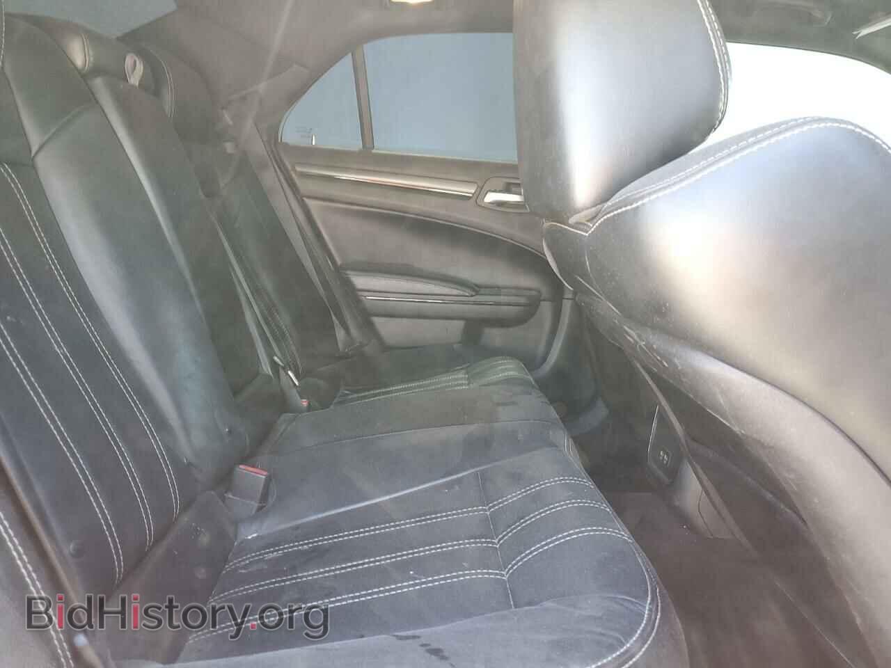2016 CHRYSLER 300 - VIN: 2C3CCABG8GH320956 - Фото 10