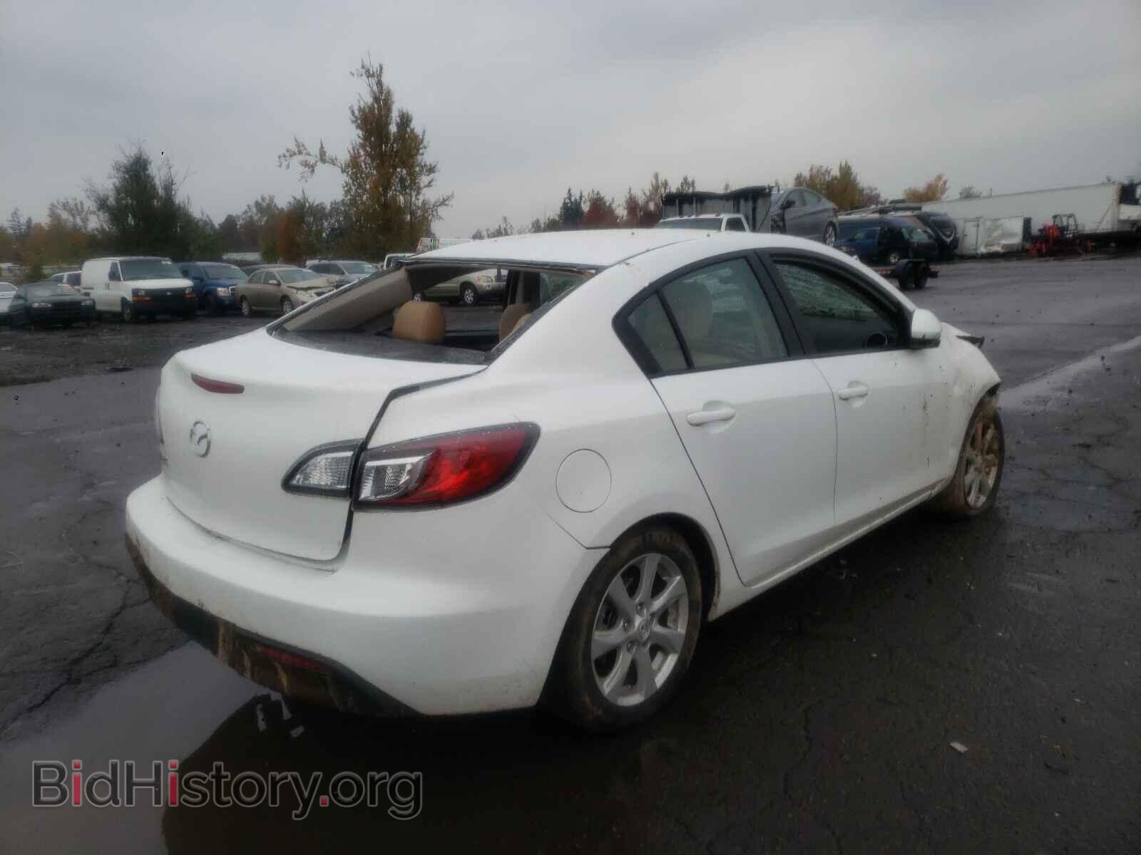 2011 MAZDA 3 - VIN: JM1BL1VF7B1478612 - Photo 4