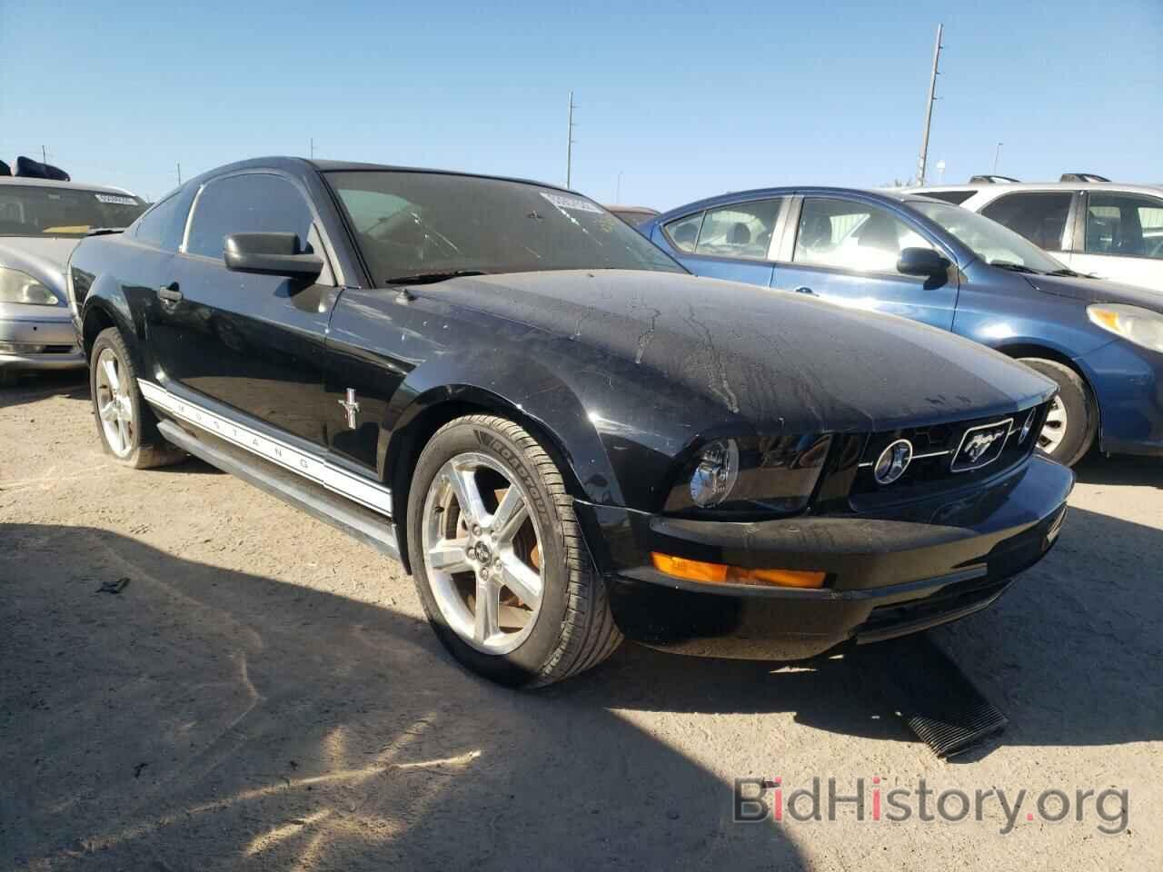 Photo 1ZVHT80N385111805 - FORD MUSTANG 2008