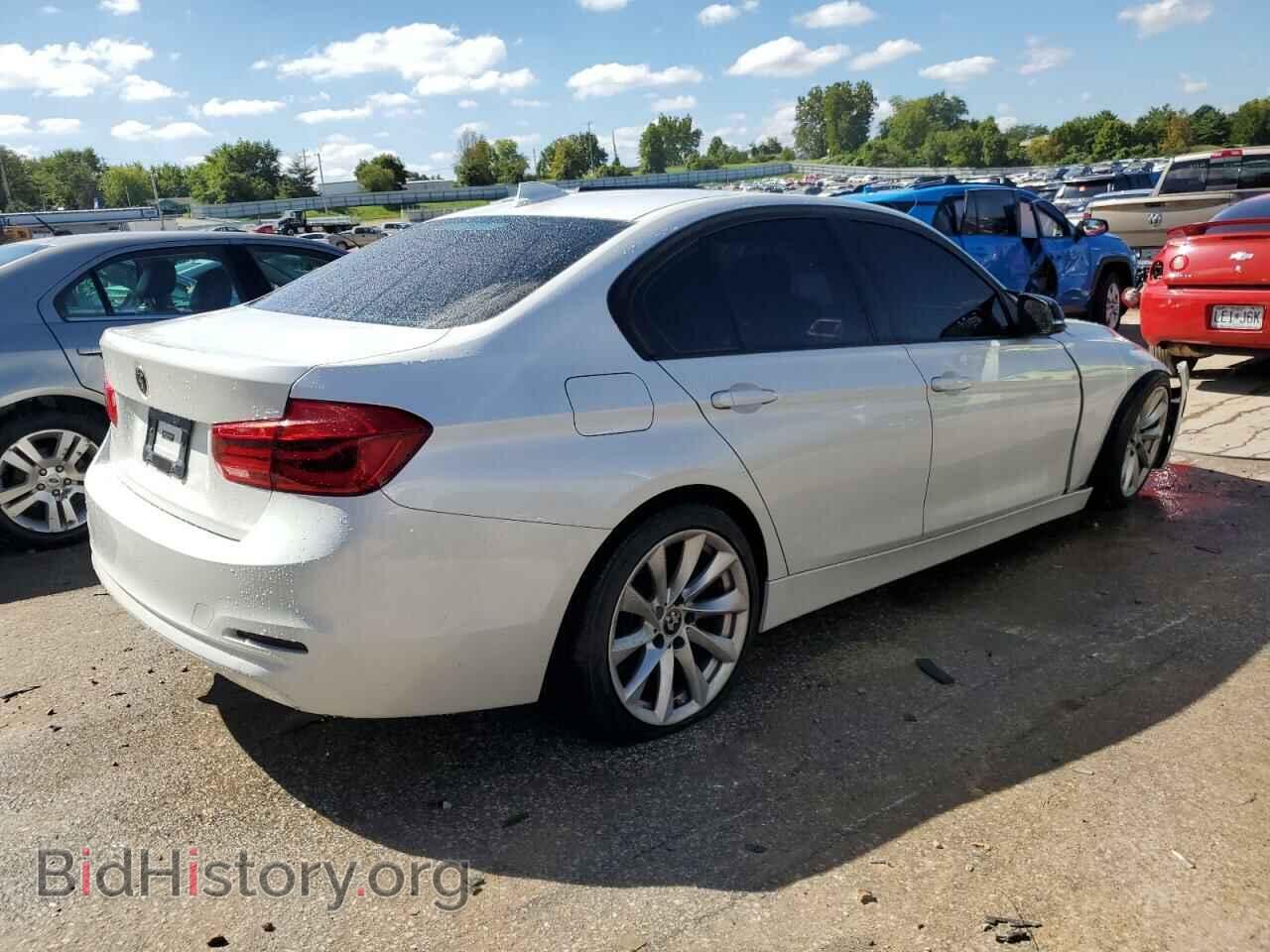 2018 BMW 3 SERIES - VIN: WBA8A3C56JA067462 - Фото 3