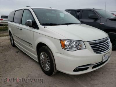 2011 Chrysler MINIVAN Town & COU, white — VIN 2A4RR6DG5BR763528, Copart