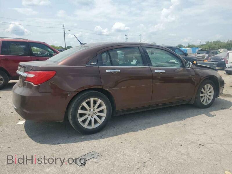2013 Chrysler 200 (VIN 1C3CCBCG9DN520882) — фото 3 из 12