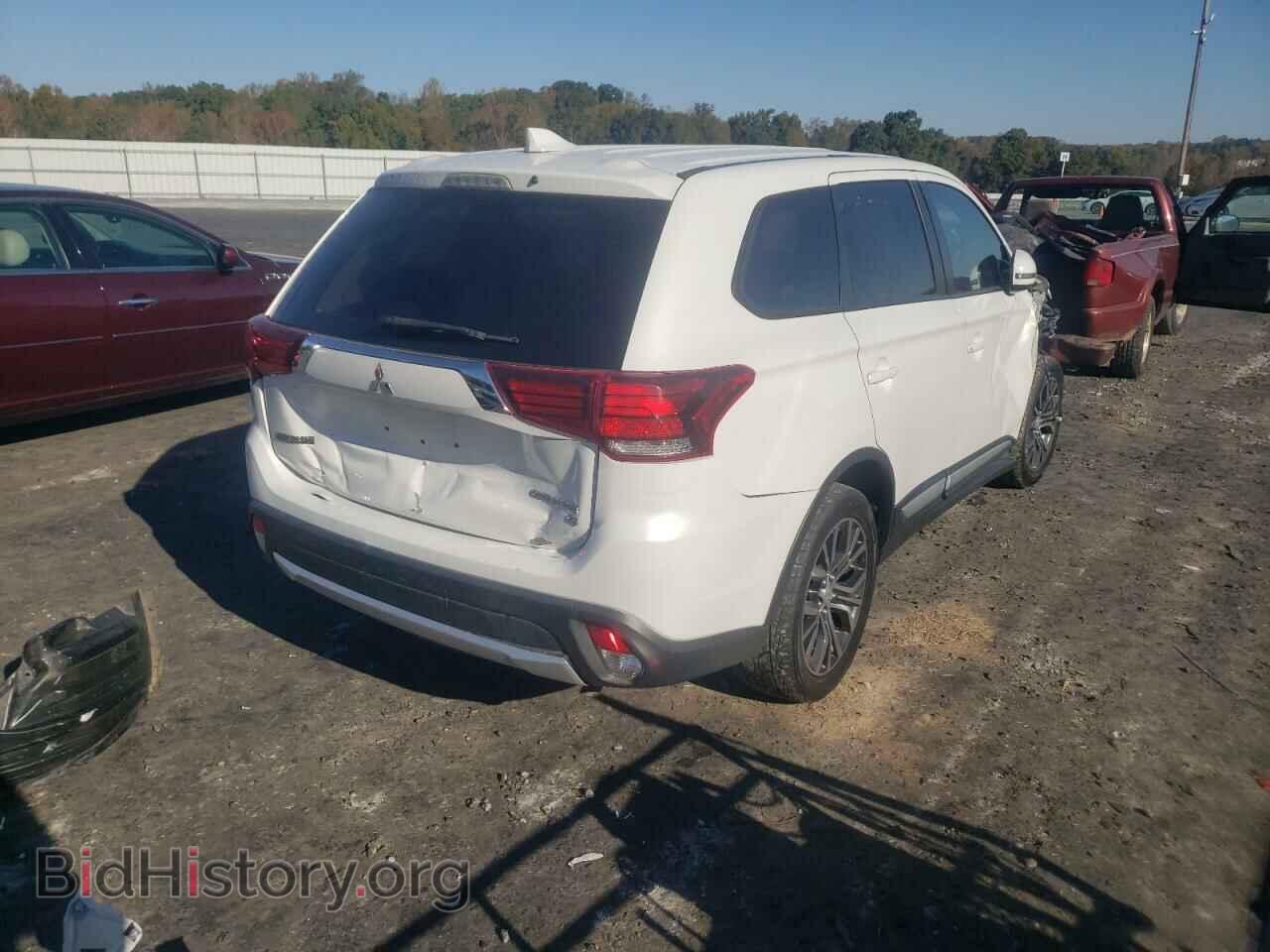 2018 MITSUBISHI OUTLANDER - VIN: JA4AD3A32JZ007333 - Фото 4