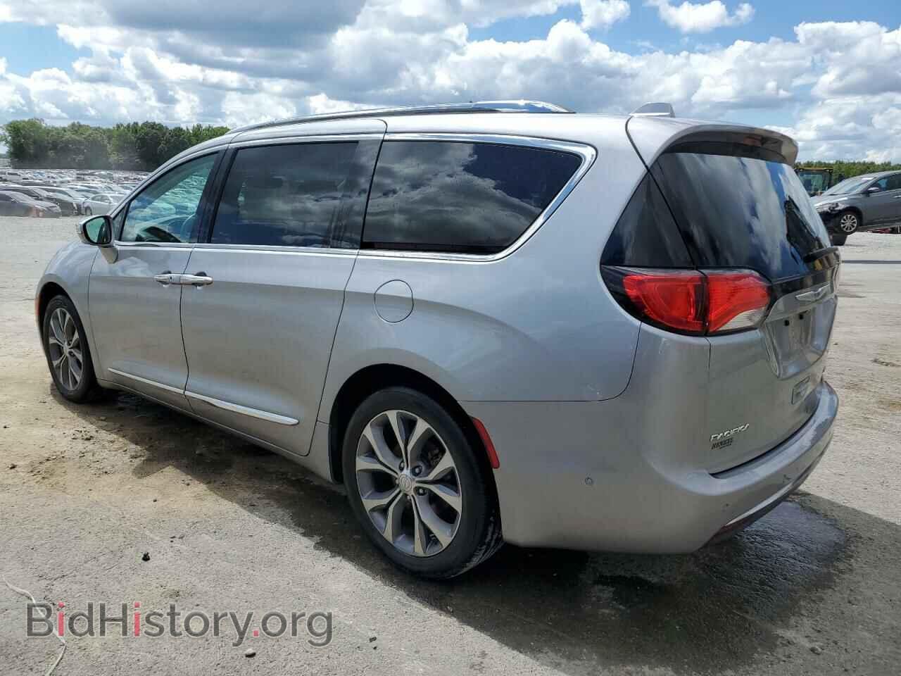 2017 CHRYSLER PACIFICA - VIN: 2C4RC1GGXHR620573 - Photo 2