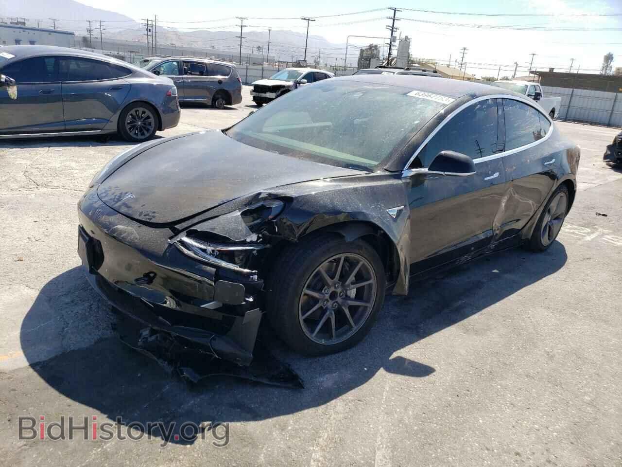 Фотография 5YJ3E1EA0JF173056 - TESLA MODEL 3 2018
