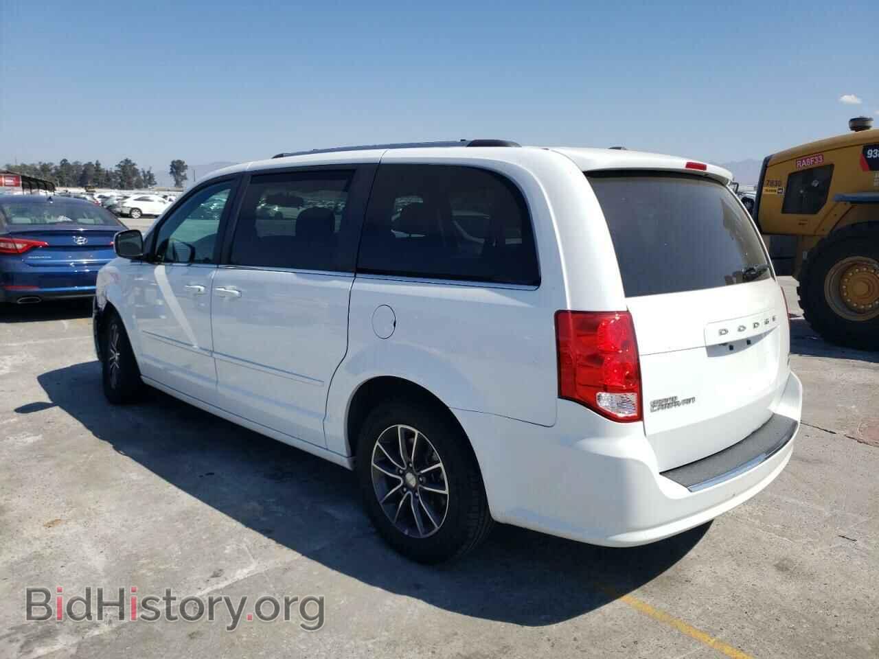 2017 DODGE CARAVAN - VIN: 2C4RDGCG9HR852720 - Фото 2