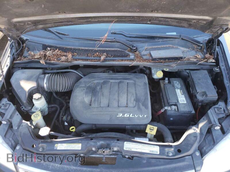 2011 Chrysler MINIVAN (VIN 2A4RR8DG6BR781824) — photo 7 of 10