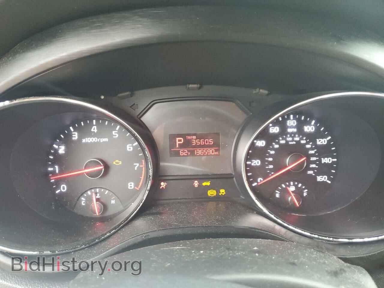 2016 KIA All Models - VIN: KNDMB5C11G6086049 - Фото 9