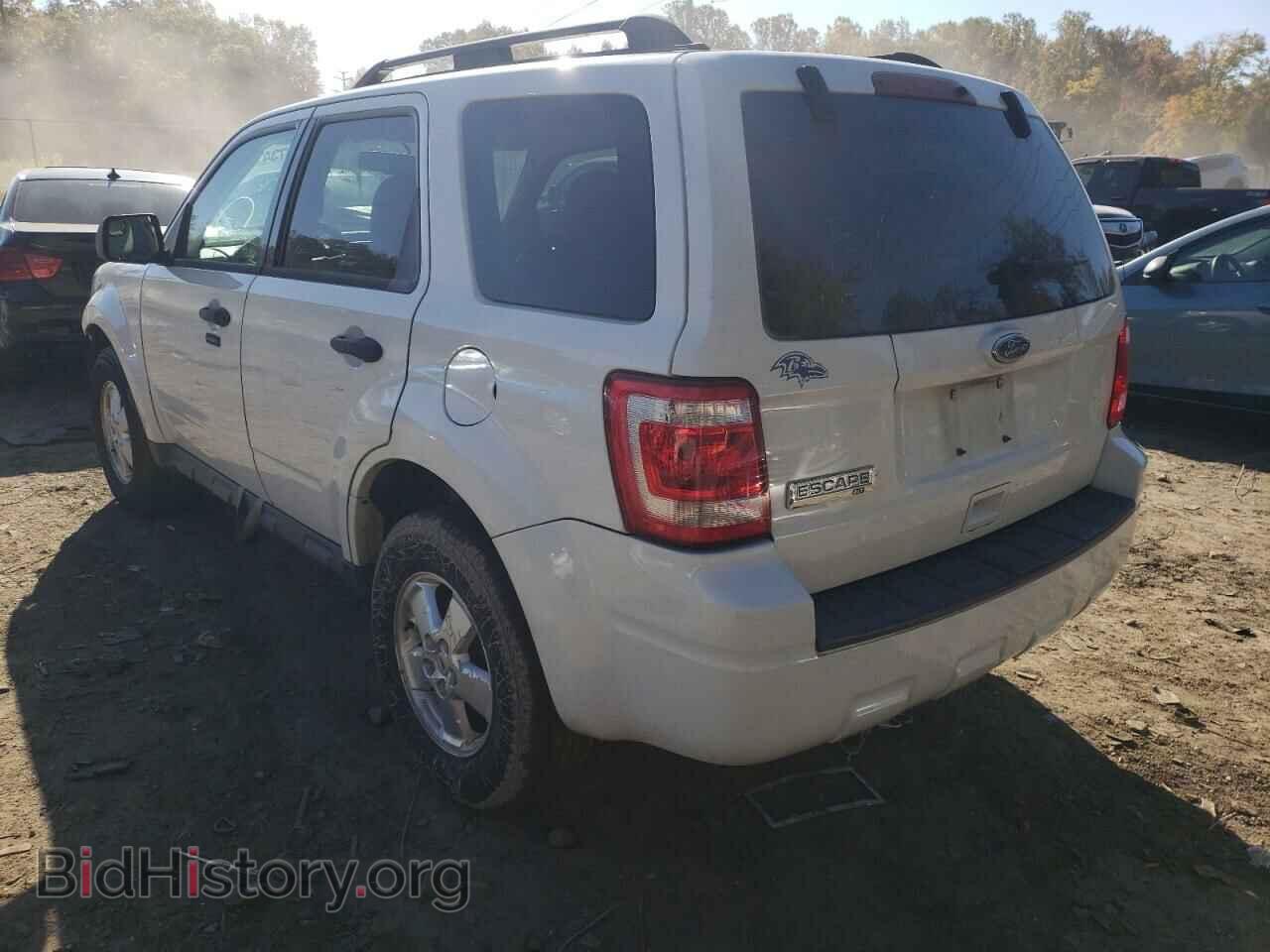 2011 FORD ESCAPE - VIN: 1FMCU0D79BKA30917 - Фото 3