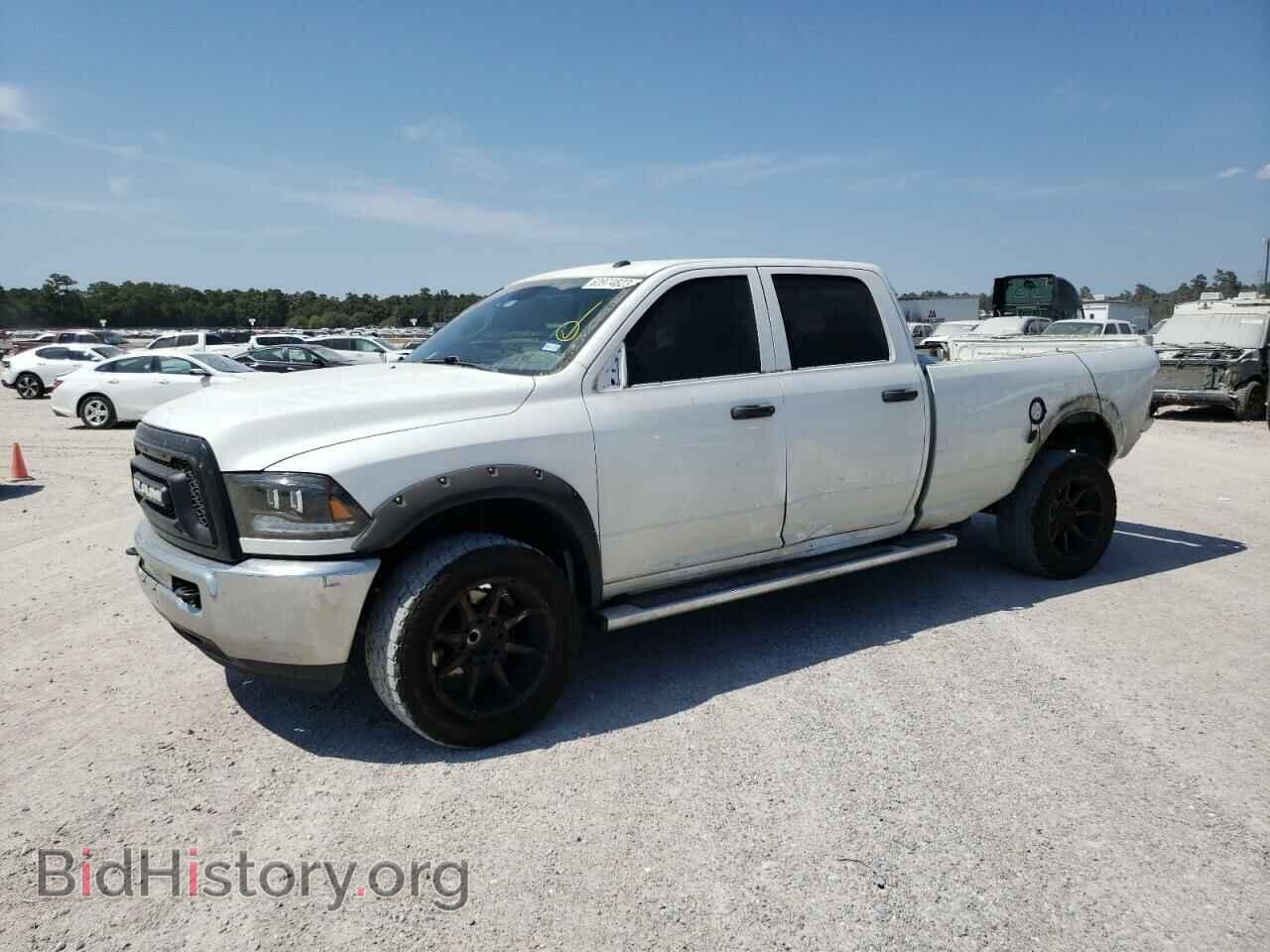 Photo 3C6UR4HL6JG272957 - RAM All Models 2018
